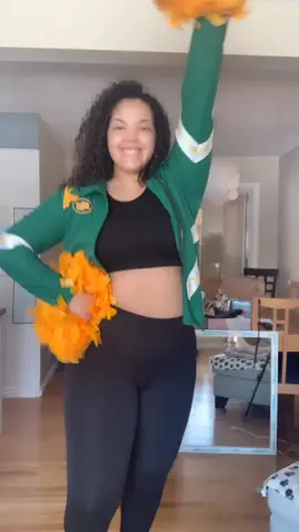 did you know I used to be a #CFL cheerleader? 💚💛 got asked to do a sideline dance on live, here it is! #confidenceclub #fyp #dance #procheer