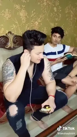 Bade bhai ka khoff😂 #outfitinspiration #gharbaithoindia #quarantine #trending #sidrajput ❤️