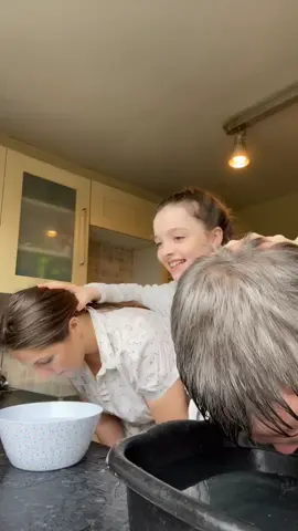 #scottish #houseoftiktok #foryoupage #beautymode #fyp #selfisolation #parentchallenge #parent