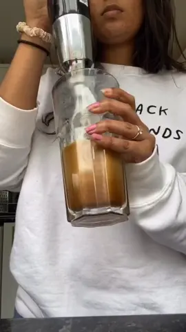 How I make my vanilla iced #dalgonacoffee - it’s delicious! #fyp