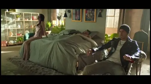 porque sigues con el Romeo Santos