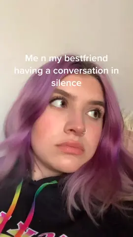 How we b when other people r present