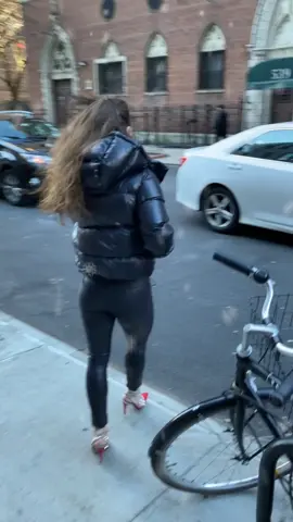 For my Puffy Jacket Fans - Aritzia TNA Super Puff with Leatherleggings and Valentino Rock Studs  #puffyjacket #downjacket #leatherleggins