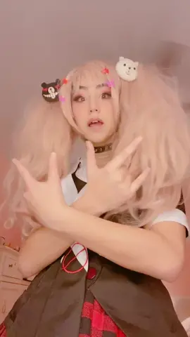 I banged my ankle at the end and u can see me say ow 😂😳 #junkoenoshima #junkoenoshimacosplay #danganronpa