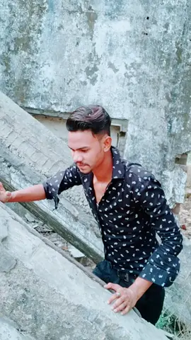 main thoda deewana thodi see dewani hai (✿ ♥‿♥)༶•┈┈⛧┈♛(♥ω♥*)。･:*:･(✿◕3◕)❤Arshad khan