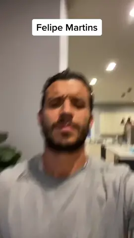 Concert with the @officialdcu boys! #keepingbusy #happyathome #someonelikeyou (🎥: @themartinsfam)