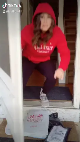 Hiding the packages from your Husband like... 😅🙊 #MomsofTikTok #tiktokmoms #fyp #foryoupage #thequarantinemademedoit #hidetheevidence