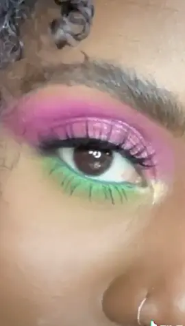 That blinding highlight ✨⚡️⭐️ 📹 @leeshthatgirl #beauty #makeup #tutorial #fyp #foryoupage #stayhome #houseoftiktok #viral #makeupchallenge