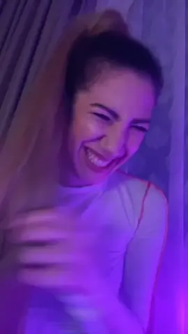 Tell me I didn’t nail this Cardi impression. I dare uuuu! I LOVER HER 😭😂  #CardiB #fyp #4u #fy