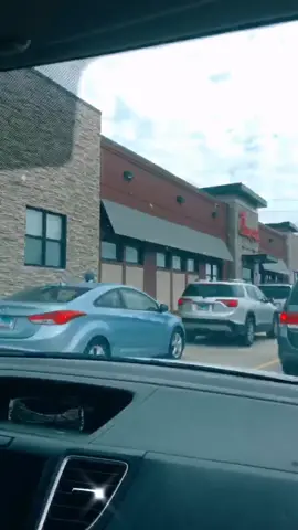 𝙲𝚑𝚒𝚌𝚔-𝚏𝚒𝚕-𝚊 シ  #fyp #chikfila @chickfila #foryou #aesthetic #illinois #leavingmybody #stayhomestaystrong #musiclives #athome #ilysmm #fff #fy