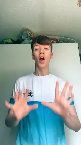 acc love this dance made by @addisonre @sherinicolee tag them let’s see if we can get them to notice me!!🦋💞 #fyp #foryou