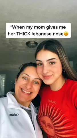 Ceo : of hating my nose👃🏼😆🤩 #fyp #foryoupage #leavingmybody #lebanese 🇱🇧 #loungewear