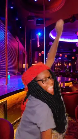 #greenscreen 🤣😭 #foryoupage #fyp #4u #tiktok #makemefamous #Love #thisjusthappened #tiktoktime #viral #skills #fun #awesome #celebrities