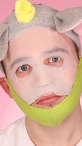 A sheet mask to tighten your jaw 😱 *orders a truckload* #jaw #snatchedjaw #skincare #beautyhack #mua #fyp #foryou #lockdownlife #toosieslide