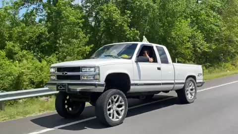 🥴