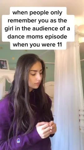 yes, that’s me. yes, i met the dance moms cast when i was 11 and yes i have pics to prove it. #OwnTheCurve #tiktokcovers #DoTheScotts #cursedimages