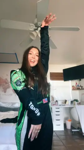 she was so confident in the beginning #racecardriver #racing #racecar #relatable #OwnTheCurve #petvlog #DoTheScotts #tiktokcovers #fyp #foryou #cars