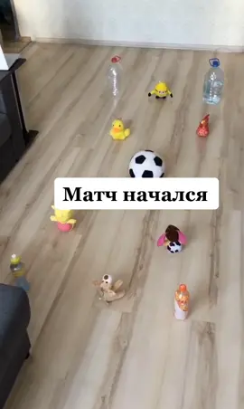 Когда уже не знаешь чем заняться на карантине 😂⚽️ #футбол #рекомендации #игра #коронавирус