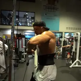 pure muscle #fyp #foryou #foryoupage #xyzbca #shoulders #chest #nopainnogain #aesthetic #veins #vascular #fitlife #Fitness #gymaholic #strong #fitbody