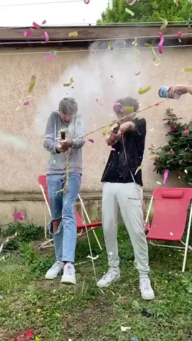 Petit #slowmo pour vous remercier des 1M!😍 Je vous aimes fort sachez le!❤️ @matt.brt