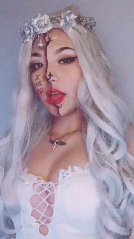 The last clip is the favorite character of my account 😉🤫 #chelseacollins #promdiy #randomthings #cosplay