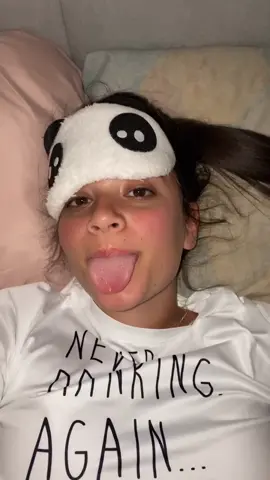 Good morninggg im sleeeepy