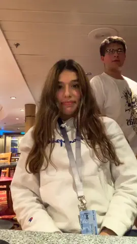 SOME RANDOM KID CAME IN MY VIDEO ON A CRUISE #foryoupage #foryou #draft