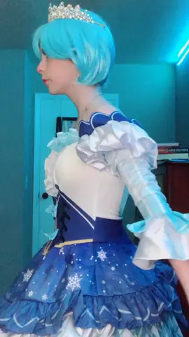 yAnkEE wIT nO bRIM... 0.0 #snowmiku #snowmiku2019 #hatsunemiku #snowmikucosplay #hatsunemikucosplay
