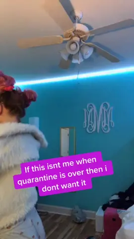 I’m so sorry for this, but also . #greenscreen #fyp #MMMDrop #travelthrowback #minitutorials #tiktokprom