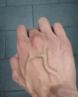 Moving Veins #veins #veincheck #veiny #veinyhands #veinyarms #vascularity #hands #forearm #movingveins #bloodvessel
