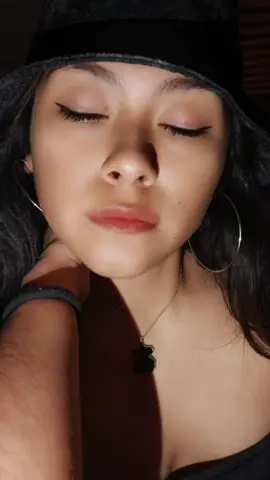 Let me see you🙈😍👀❤ #Muñe_Lo
