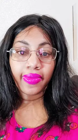 #neverfitin  #tonguechallenge#tonguelipchallenge  #tonguelip#makeup #pink #beautyhaul #natureathome#howto #voice#foryoupagе #tiktokforyou