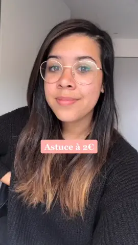 Je suis une arnaque 😇😂 je me maquille plus du tout depuis le début du confinement sorry not sorry 😅 #zoommeeting #teletravail #astuce #tip #pourtoi