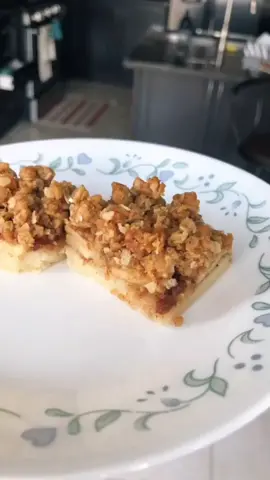 APPLE BARS🥴 #fyp #cooking