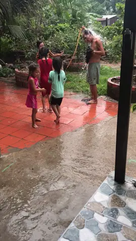 Có ai muốn được trở về tuổi thơ một lần không ☺️