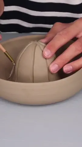 I've made a new YouTube video!! It's a full instruction on how to make this juicer!! Link in bio😁 #ceramics #pottery #clay