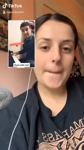 #react to @fionngardner this guy is great! #singing #sing #foryoupage #duet #trending #hsm #music #musical #react #fyp #foryou #covid19 #quarantine
