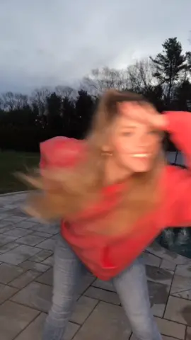 Dancing with somebody 💃 🕺 @lizzo @dualipaofficial #fyp
