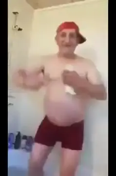 أحلى رقص أبو جيجو(اسبح اني اليوم