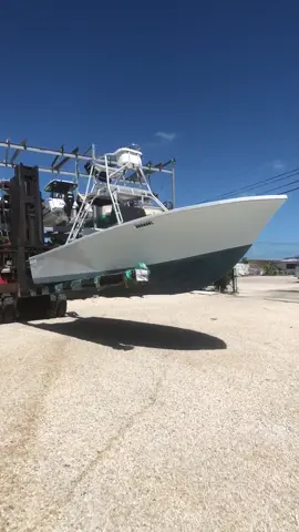 Are you a fan of a classic Sea Craft?  Let us know!  #centerconsolesonly #ShowMeYourWalk #keepingactive #classic #seacraft #boat #centerconsole ##fyp