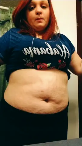 I so hate my stomach but it gave me my two beautiful babies who love me anyway #mombod #ijiggle #fatgirl #stretchmarks #plussize #fyp