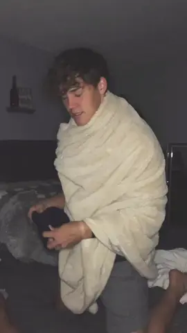 “cmon we have to it’s your birthday and this was when you were born” - mama beck #greenscreen