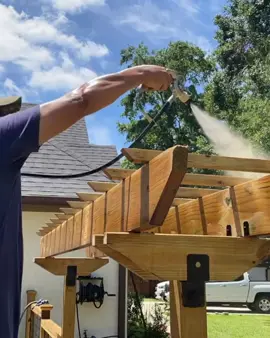 Fence staining 👍🏽 #alwayslearning #woodworking #DIY #fencebuild #staining #foryourpage #fencestaining