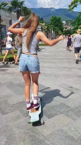Думаю, вы легко угадаете этот город😉