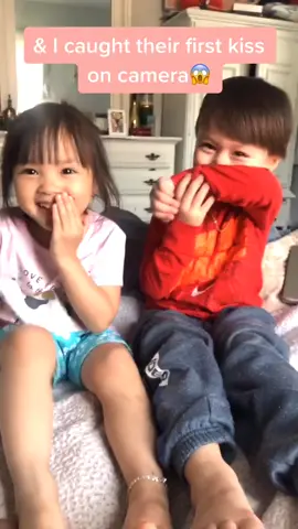 Their reactions are too cute🥺🥰🌸 #firstkiss #cute #baby #muah #viral