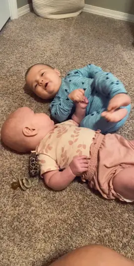 Having twins is the most magical experience 😭❤️ #twins #babies #baby #mom #babiesoftiktok #MomsofTikTok #alwayslearning #Love #fyp #foryoupage