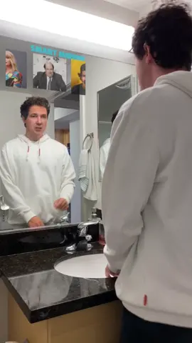 Who wants a mirror like this? #deepfake #vibewithme