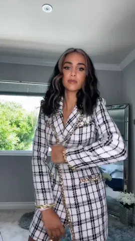 When you want to be Blair Waldorf but you’re a little hood on the inside 🤪 #ScoobDance #alwayslearning  #millyrock #kodakchallenge #OutfitChange #fyp