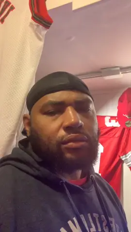 #madden20 We are UNDER THE LIGHTS!! Still in need in need of a gaming chair so I can ball out comfortably in this madden league!#GrindFlu #WeReadyNFL