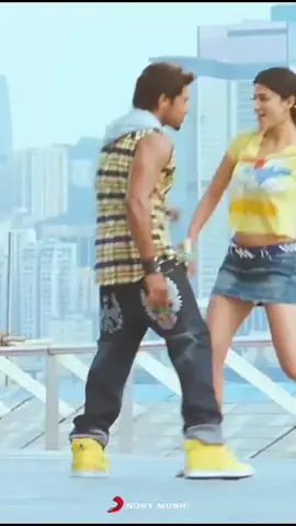 The upbeat #YellaeLama from #7AumArivu. For more such videos visit our YouTube channel- #SonyMusicSouth #Suriya